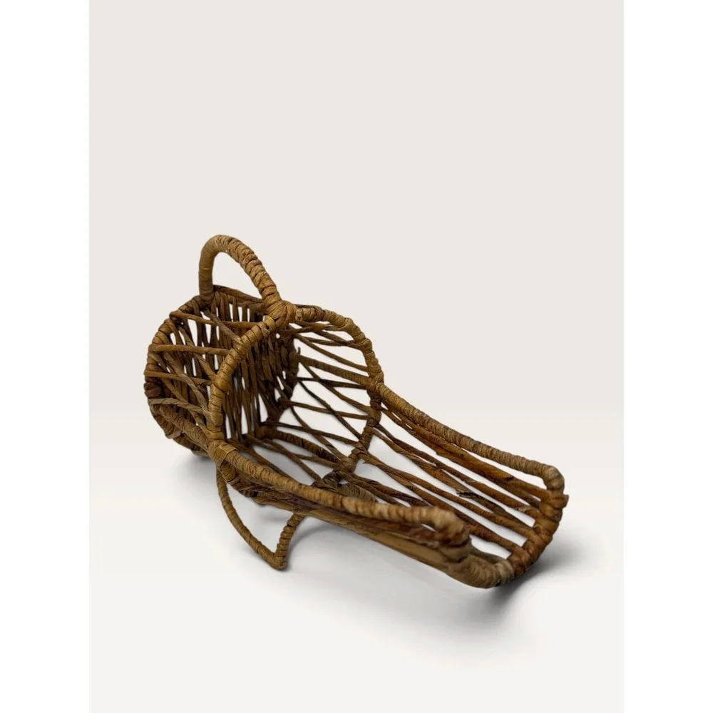 N/A woven wicker